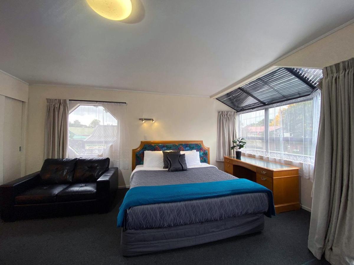 Pembrooke Motor Lodge Whangarei Bagian luar foto