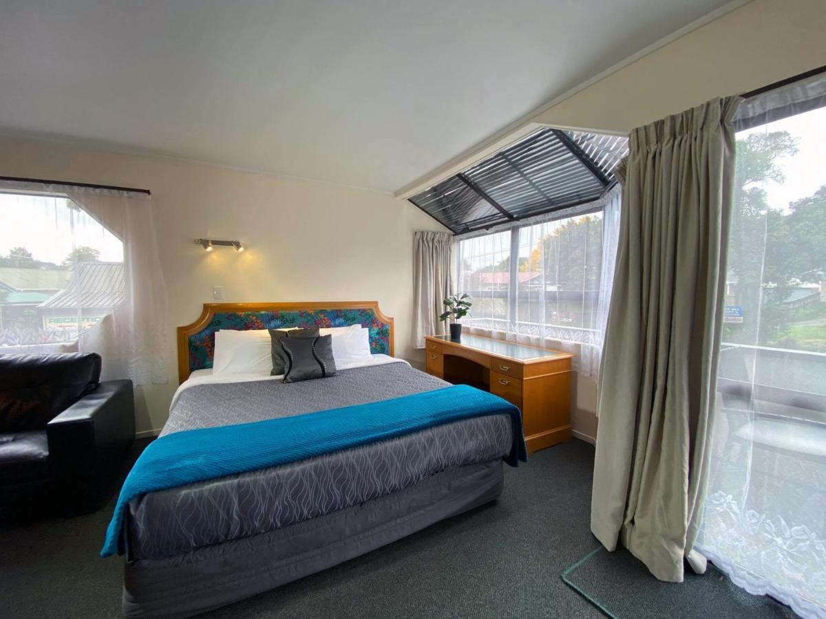 Pembrooke Motor Lodge Whangarei Bagian luar foto