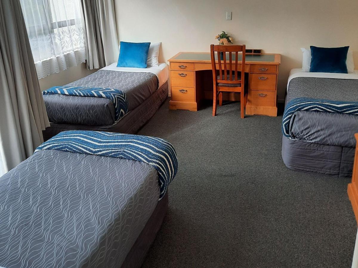 Pembrooke Motor Lodge Whangarei Bagian luar foto