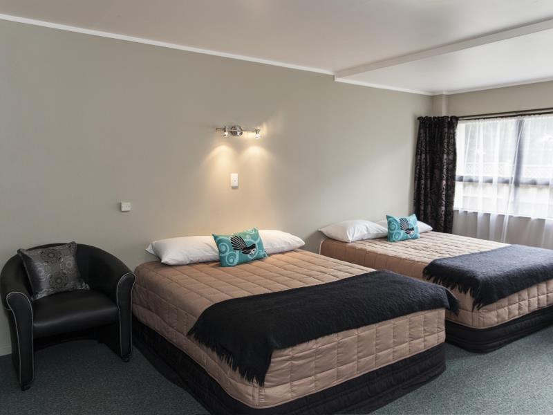 Pembrooke Motor Lodge Whangarei Bagian luar foto