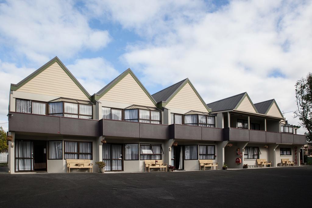 Pembrooke Motor Lodge Whangarei Bagian luar foto